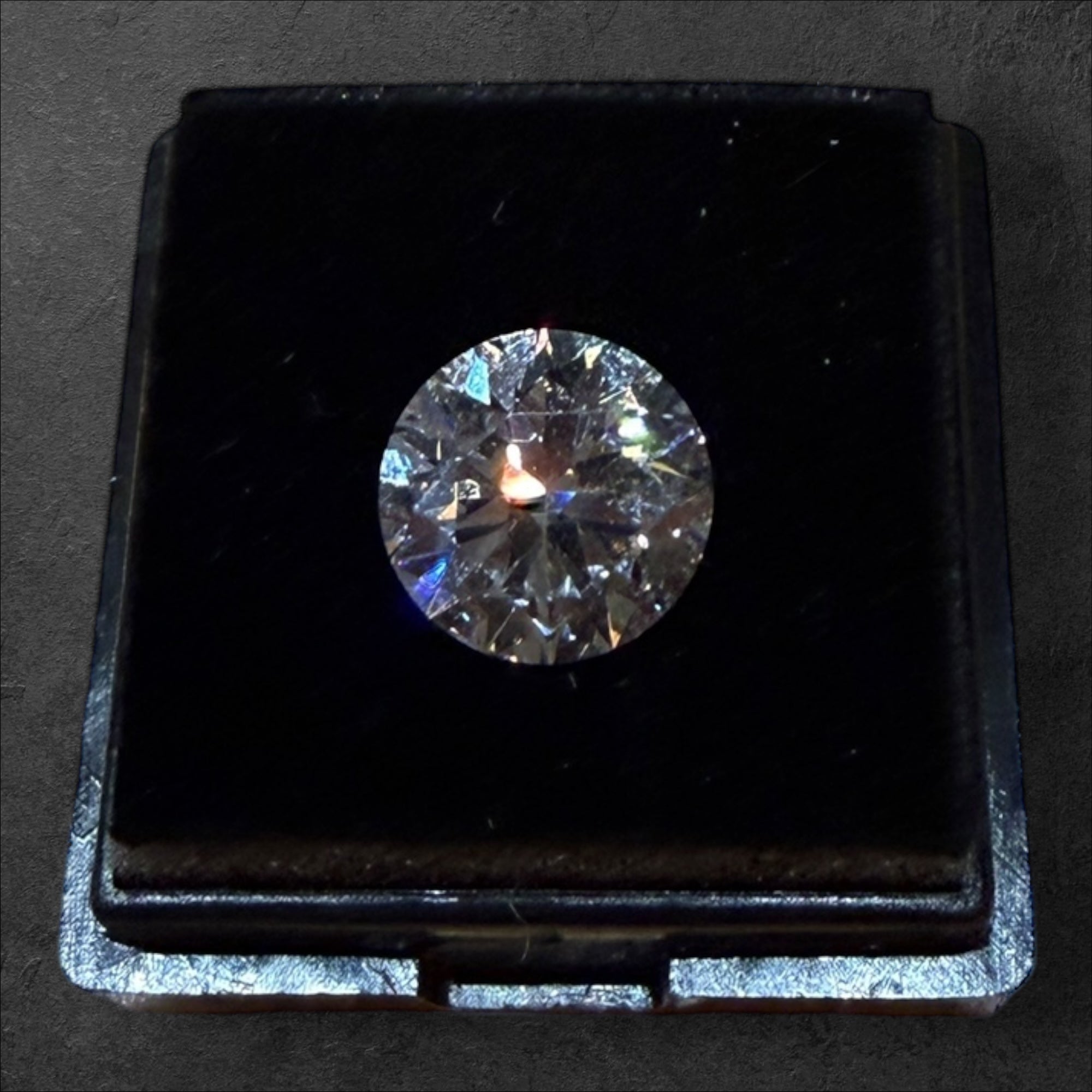 3.03 Carat Round Brilliant Diamond E, VVS2